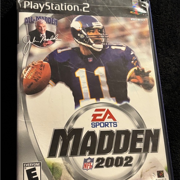 PlayStation 2 Madden 2002 for PlayStation 2 - Black and White . With Manual - Picture 1 of 6